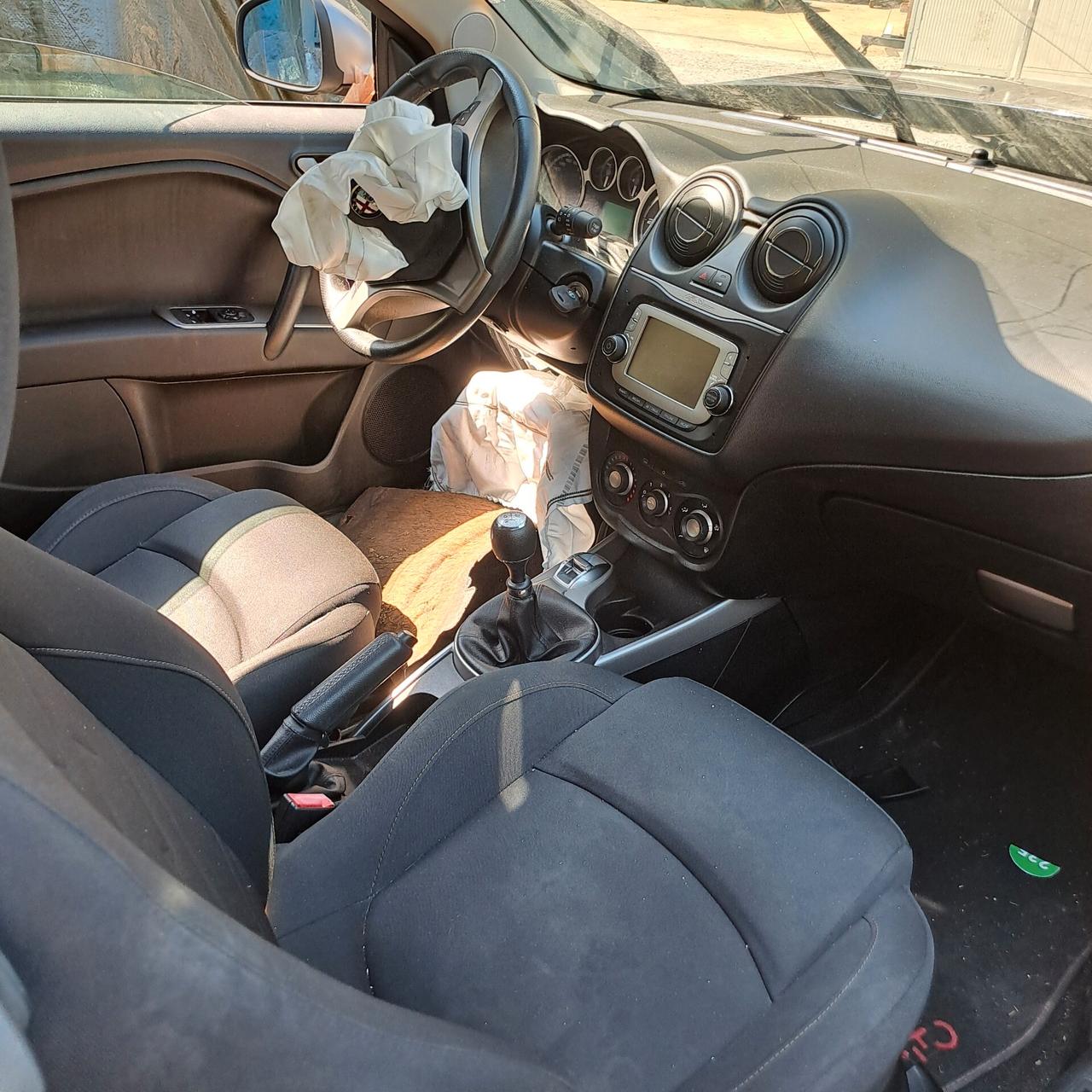 Alfa Mito 1.3 Mjet incidentata x ricambi