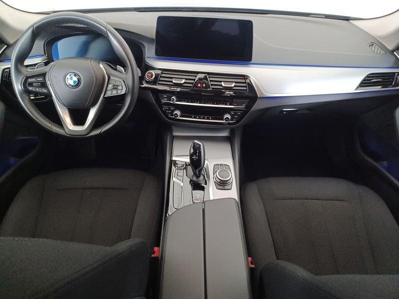 BMW Serie 5 G30 2020 Berlina LCI D 520d mhev 48V Business auto