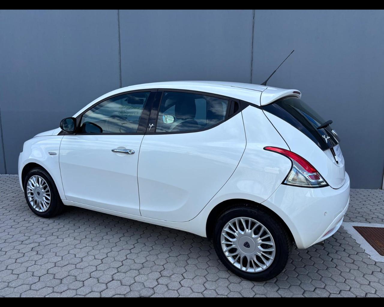 LANCIA Ypsilon III 2015 - Ypsilon 1.2 Silver 69cv