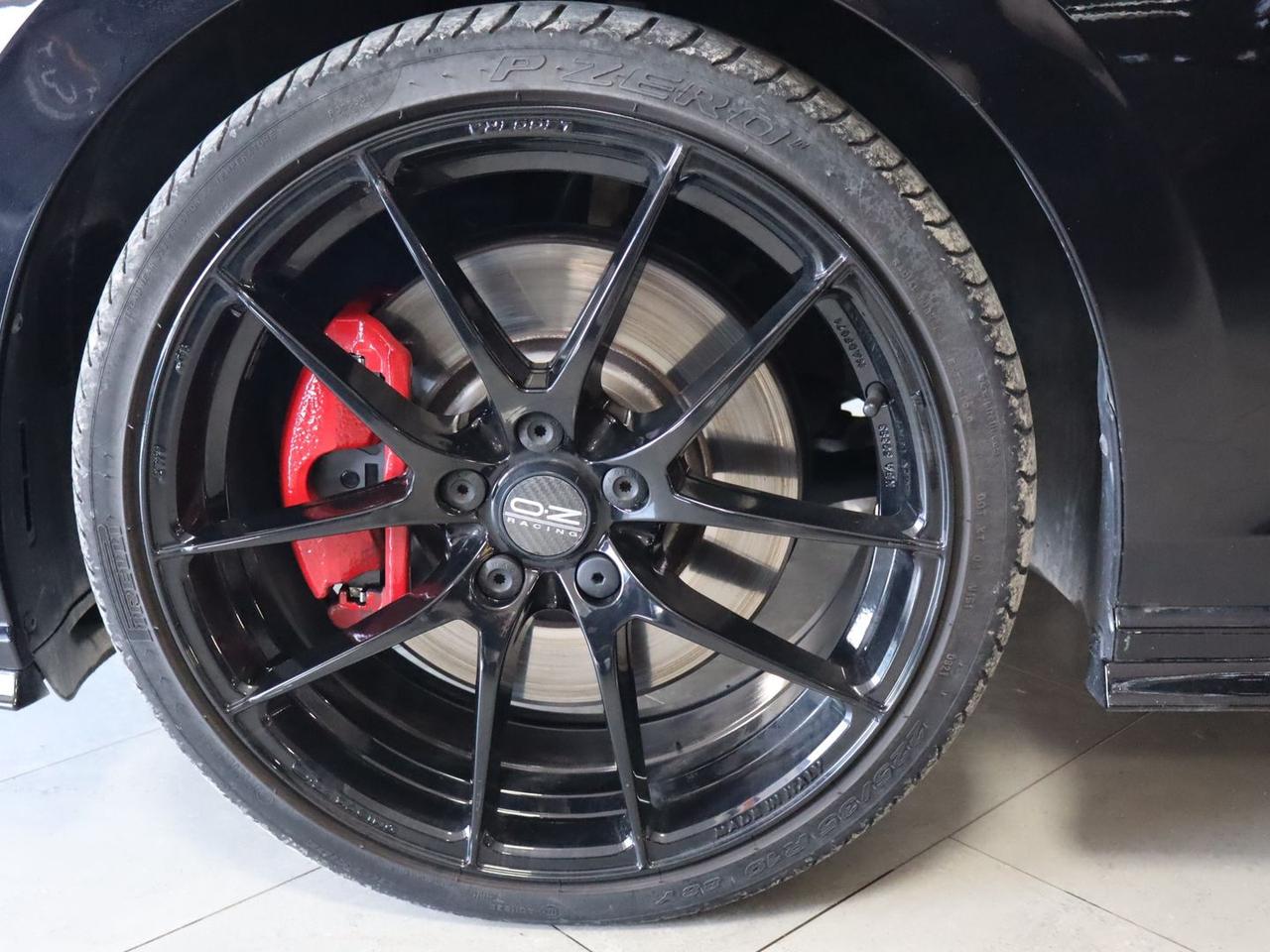 Volkswagen Golf GTI Ultimate 2.0 TSI GTI #10150