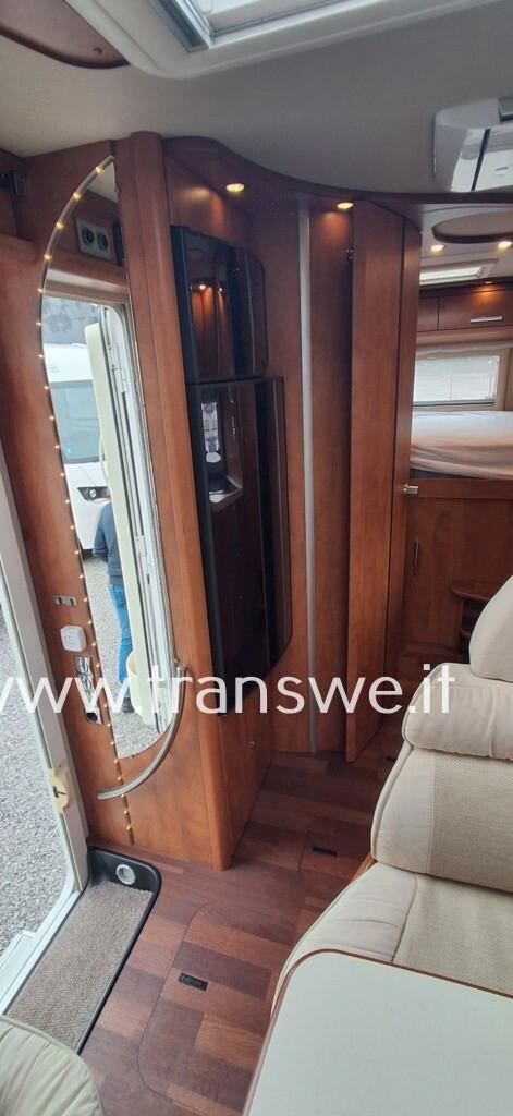 Carthago Chic C-Line T4.2 Camper semintegrale con letto matrimoniale in coda
