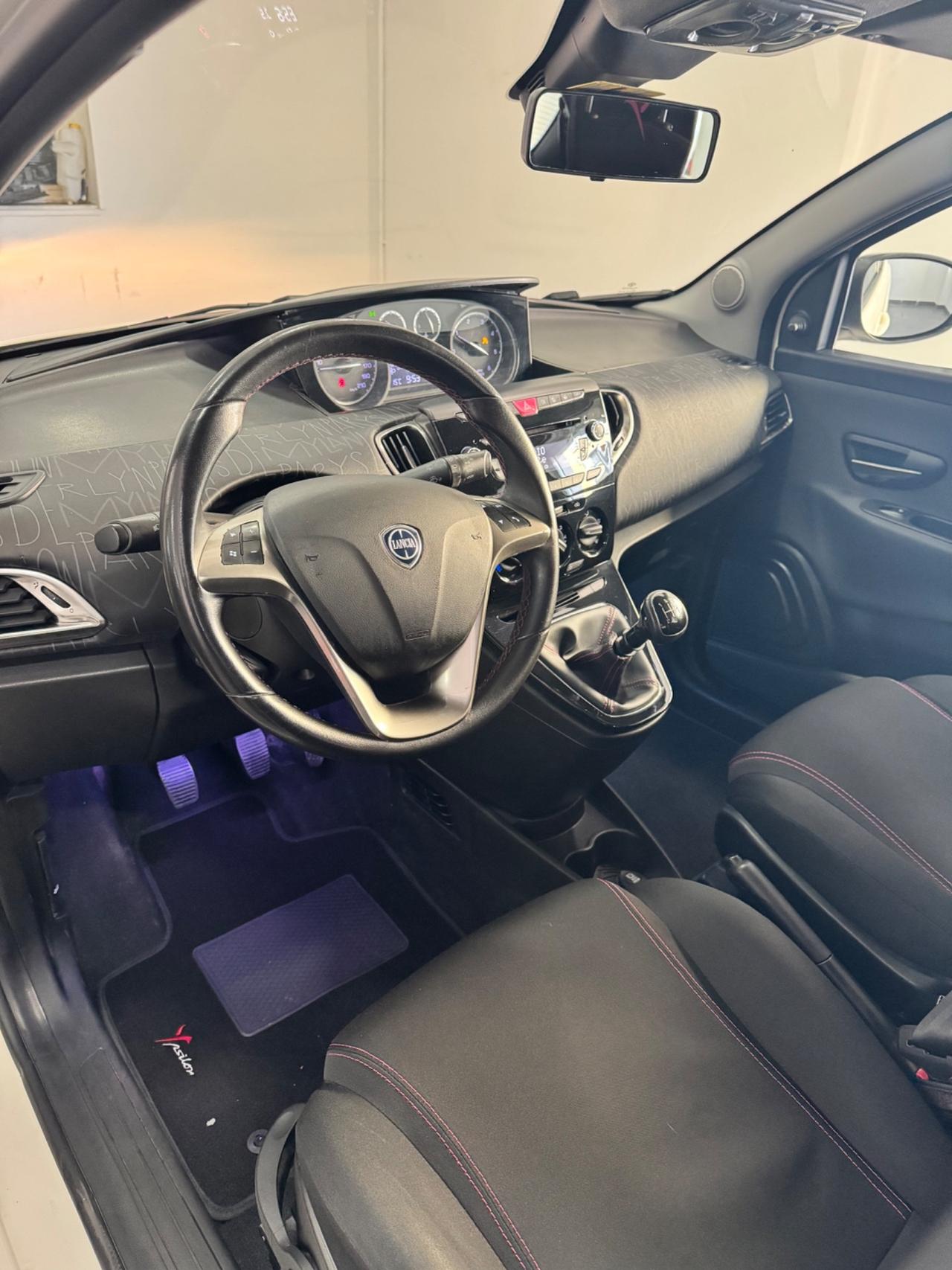 Lancia Ypsilon 1.3 MJT 16V 95 CV 5 porte S&S Platinum