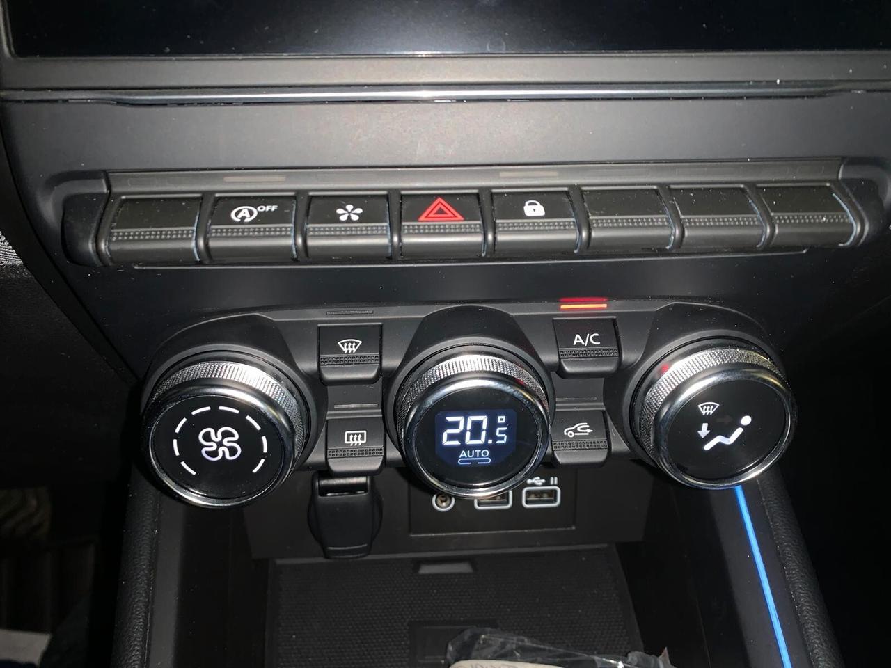 RENAULT CLIO 1.0 TECHNO 90 CV AZIENDALE PARI AL NUOVO