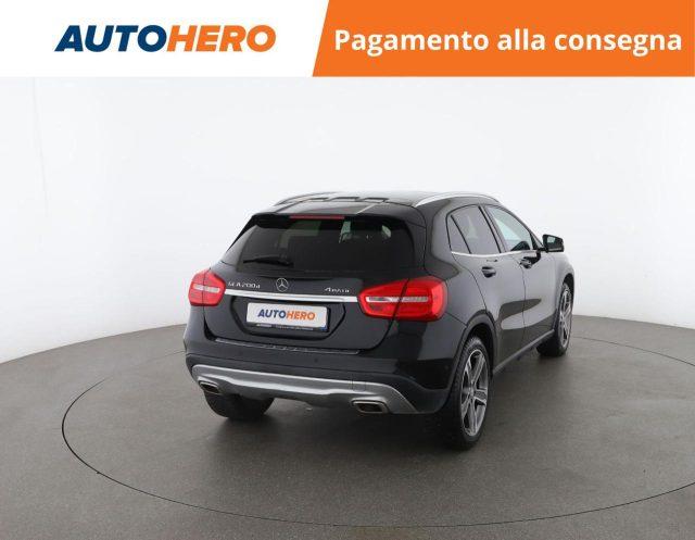 MERCEDES-BENZ GLA 200 d Automatic 4Matic Sport