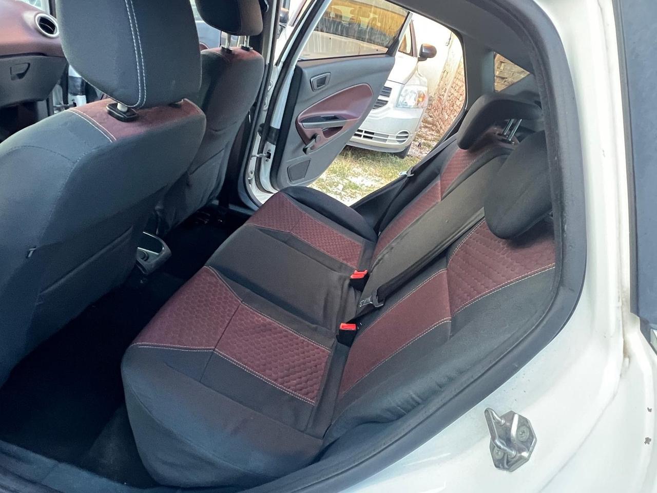 Ford Fiesta 1.4 5 porte Bz.- GPL Titanium