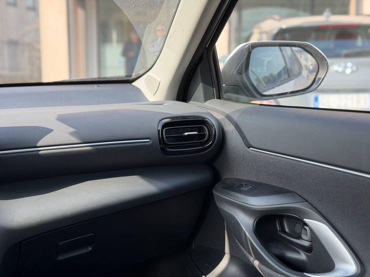 Toyota Yaris Cross 1.5h Active fwd 116cv e-cvt