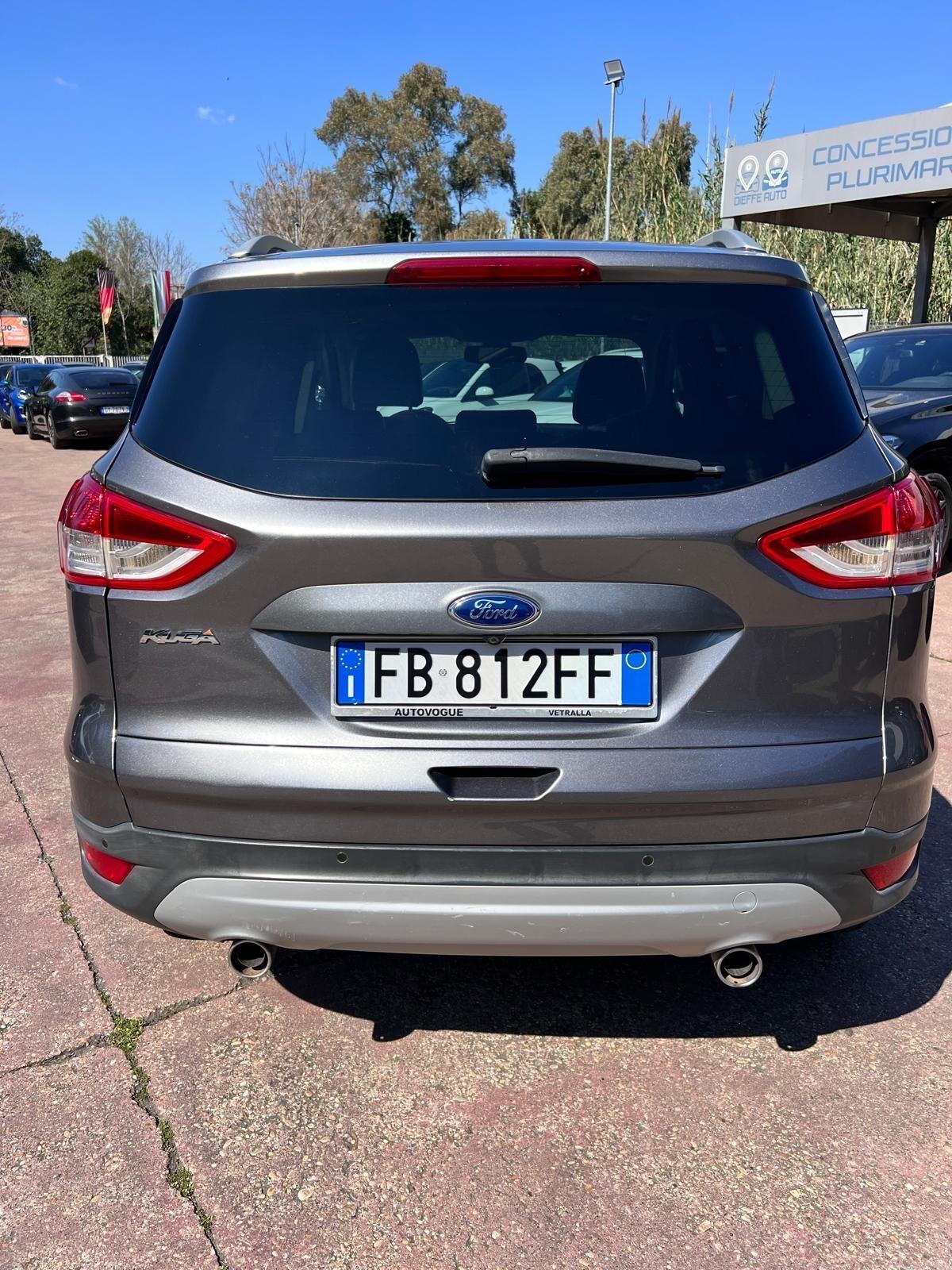 Ford Kuga 2.0 TDCI 140 CV 2WD Titanium