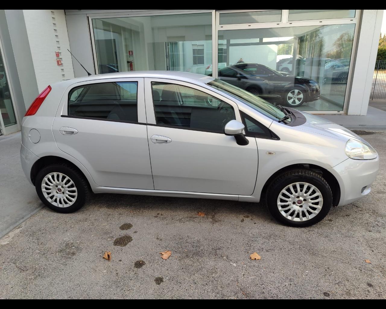 FIAT Grande Punto - Grande Punto 1.4 5 porte Actual Natural Power
