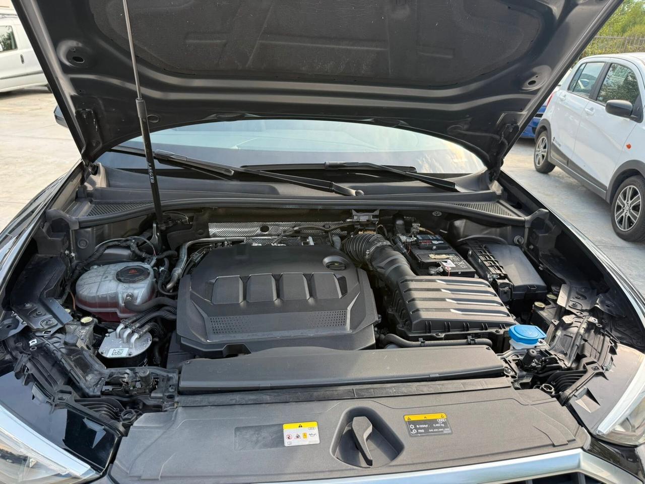 Audi Q3 2.0 Tdi 150CV -S TRONIC- LED-CARPLAY