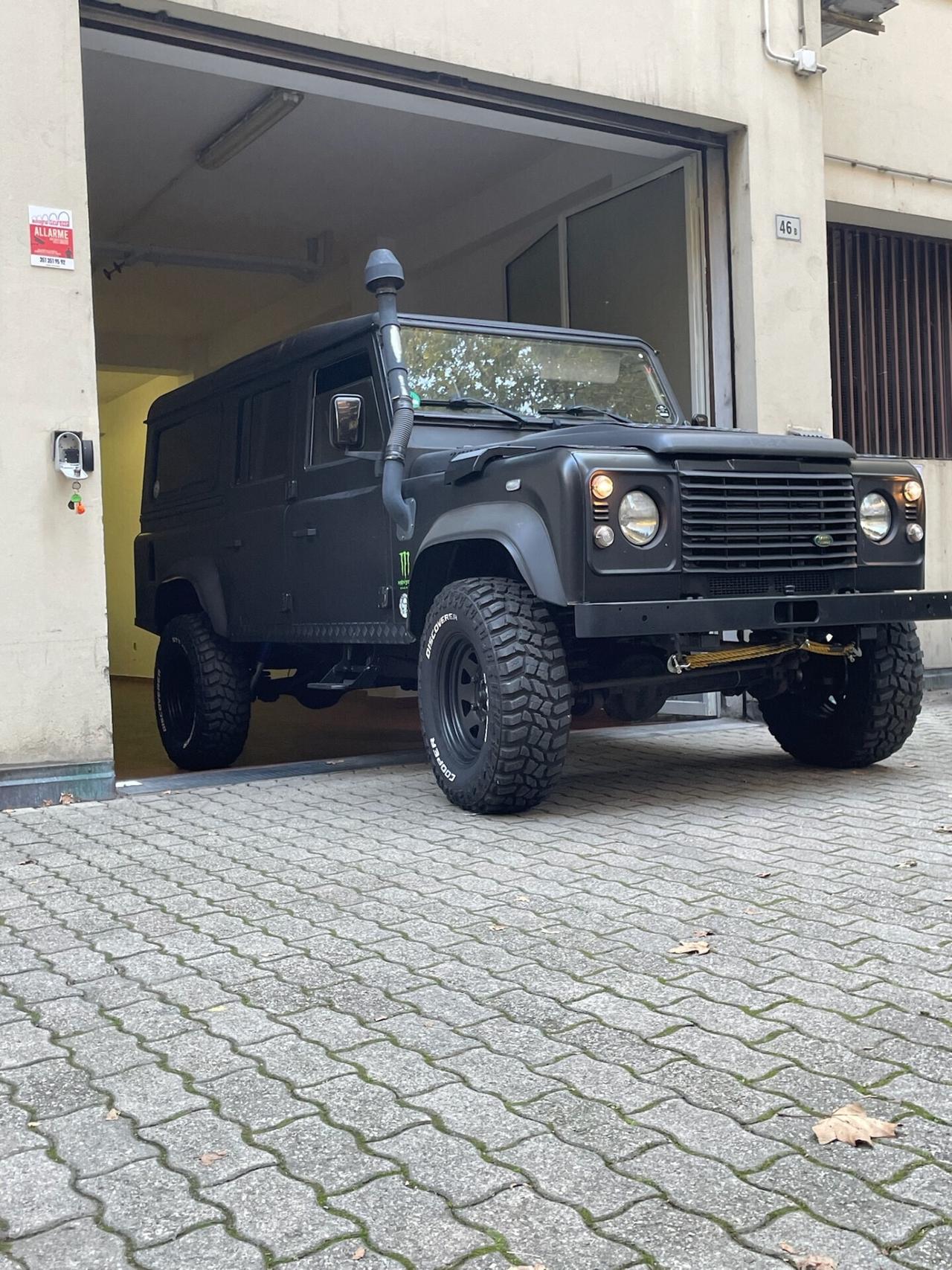 Land Rover Defender 110 TD4 7 POSTI -LIBRETTO TAGLIANDI