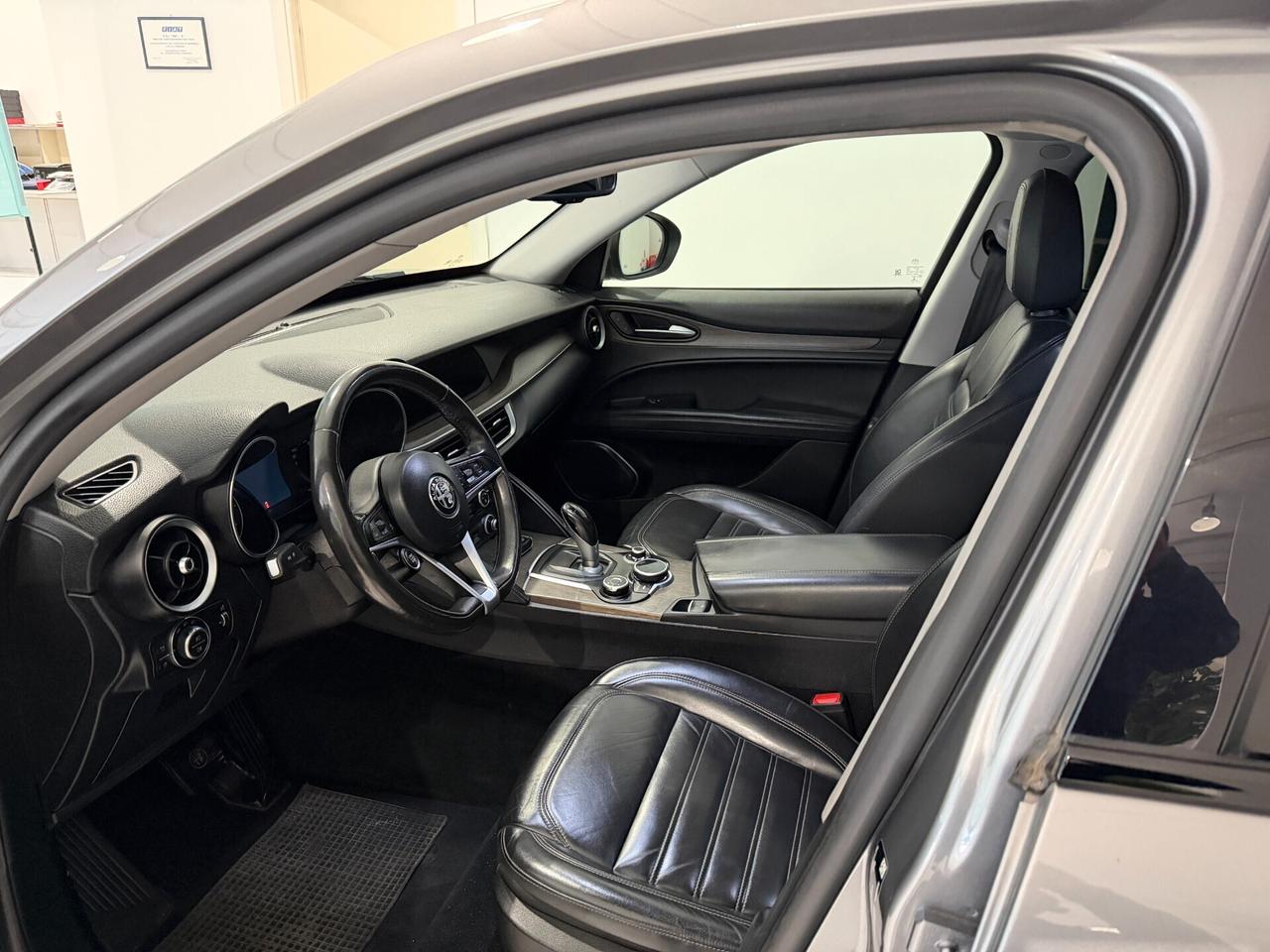 Alfa Romeo Stelvio 2.2 Turbodiesel 210 CV AT8 Q4 Executive