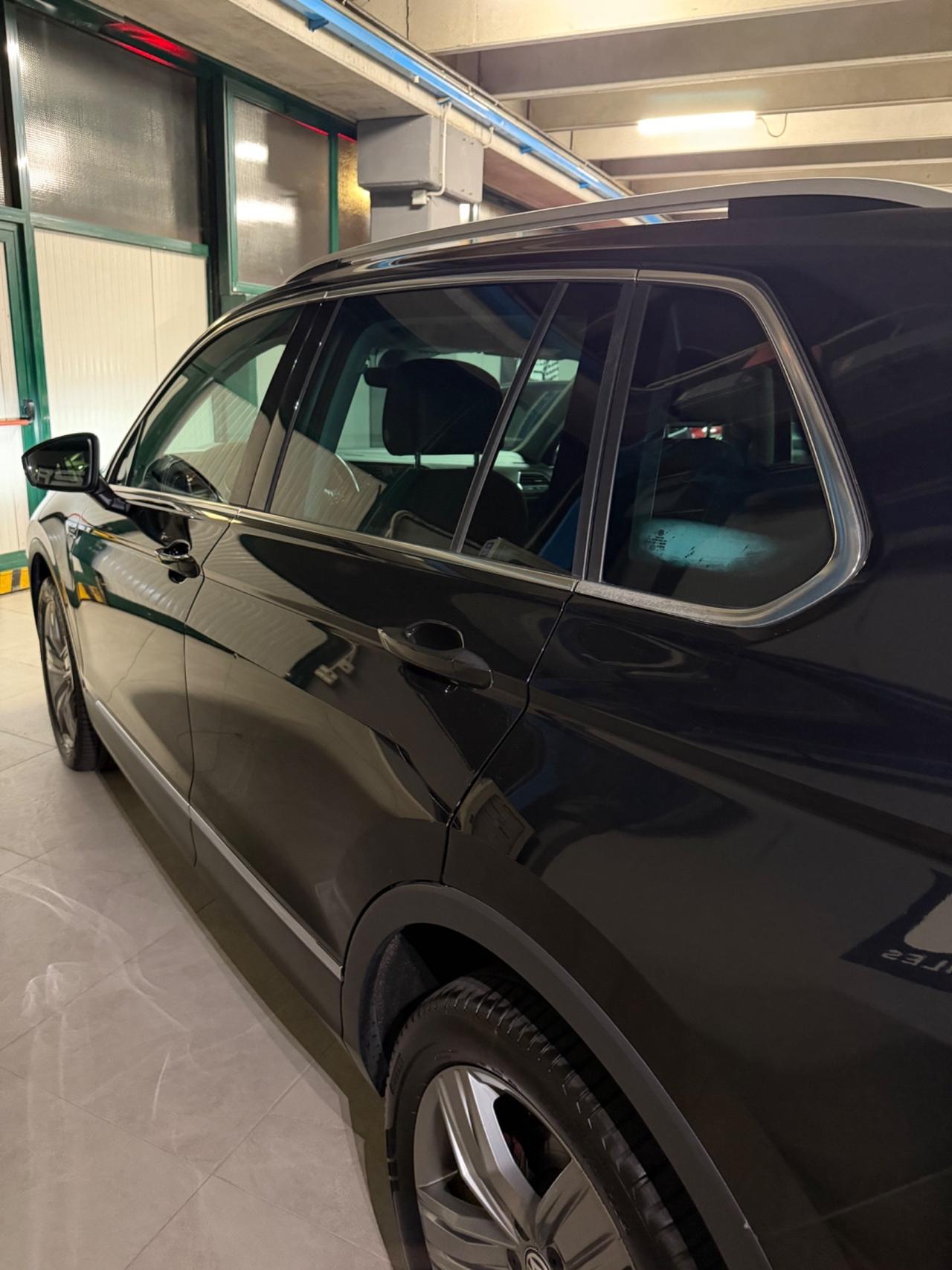 Volkswagen TIGUAN 2.0 TDI 4x4 EU6B BLUEMOTION TECNOLOGY KMCERT