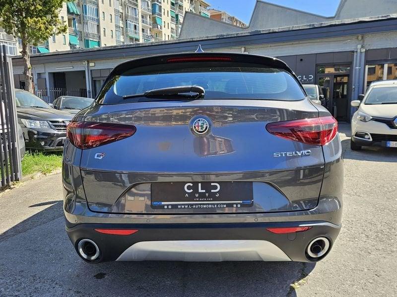 Alfa Romeo Stelvio 2.2 Turbo Diesel 210CV AT8 Q4 Business