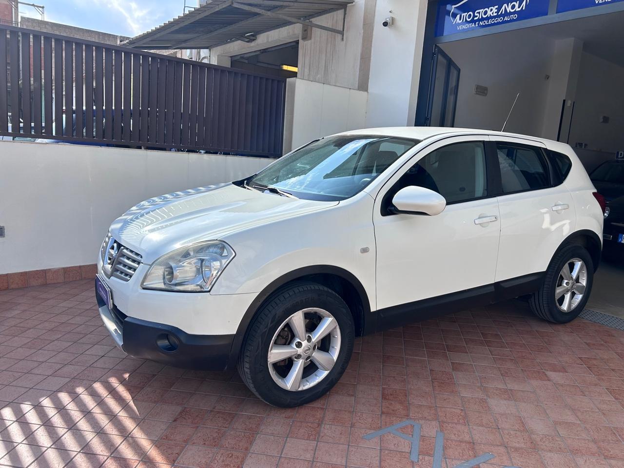 Nissan Qashqai 2.0 dCi DPF 4WD Tekna
