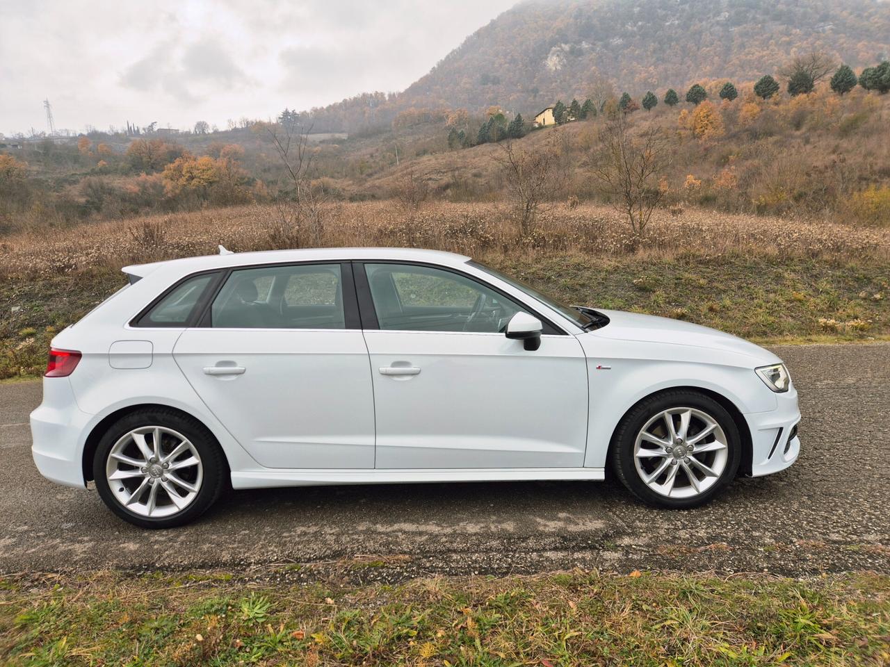 Audi A3 SPB 1.6 TDI clean diesel Ambition