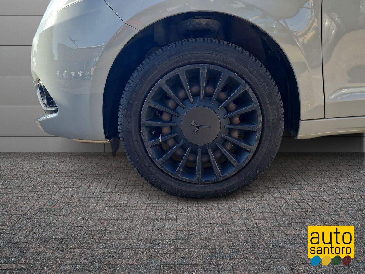 LANCIA YPSILON 1.2 69CV ELEFANTINO