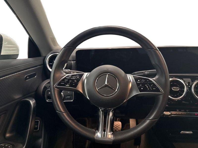 Mercedes-Benz CLA S.Brake CLA Shooting Brake 180 d Progressive Advanced auto