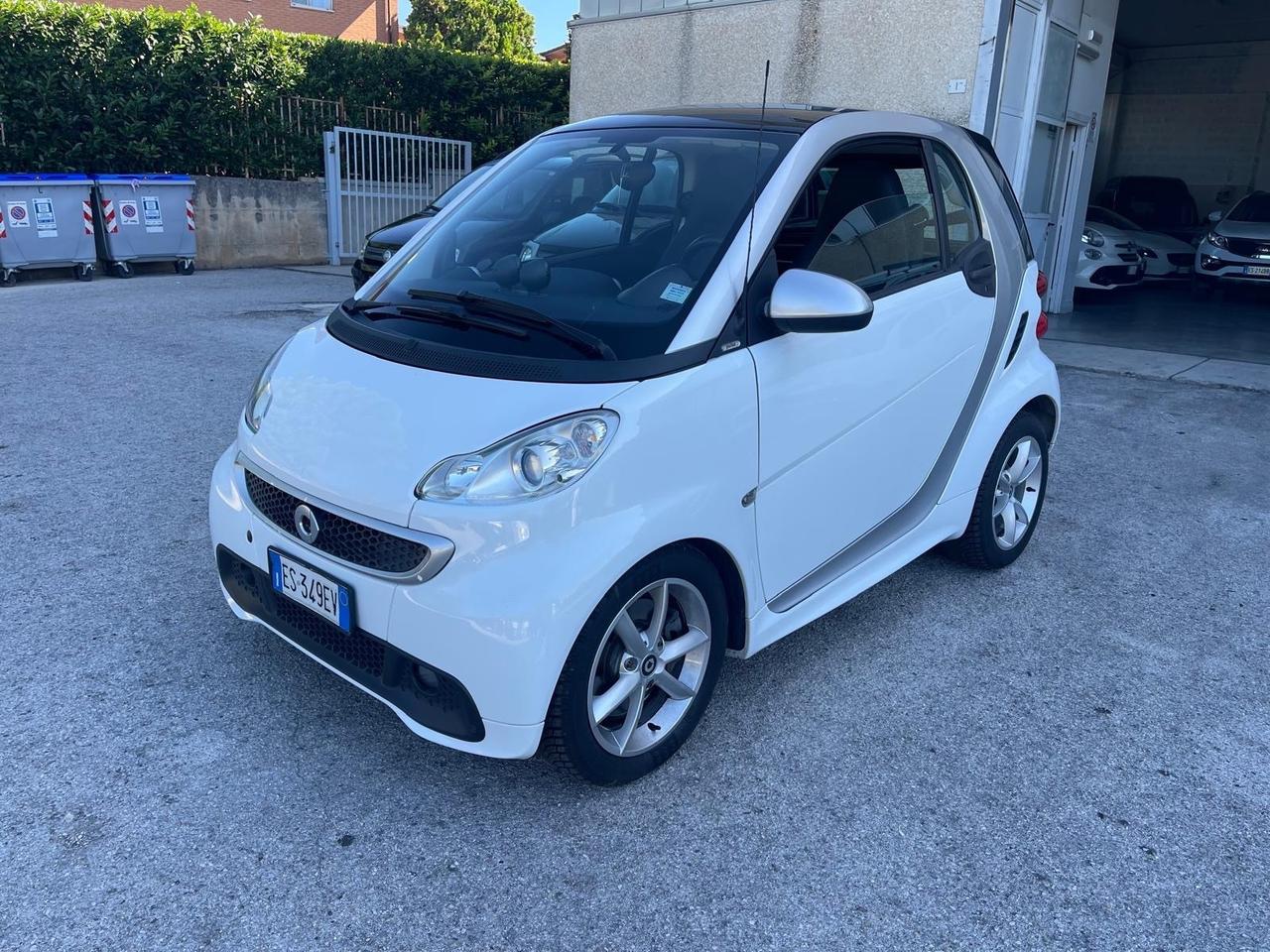 Smart ForTwo 1000 52 kW 2013