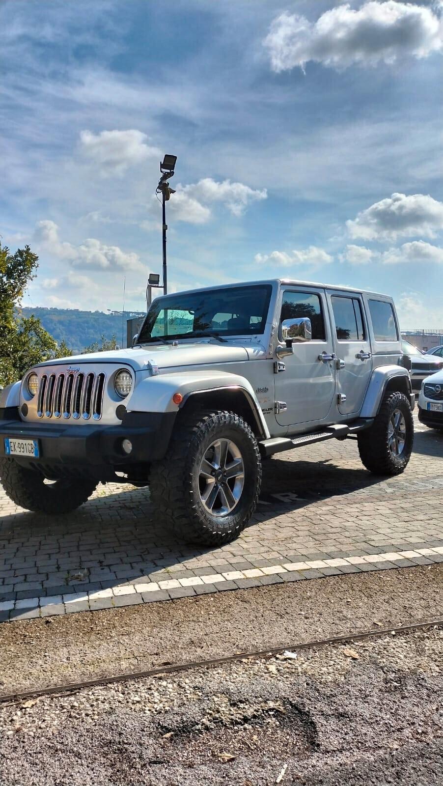 Jeep Wrangler Unlimited 2.8 CRD DPF Sahara