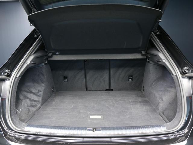 AUDI Q3 35 TDI S tronic Identity Black