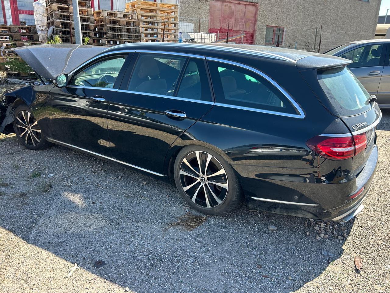 Mercedes-benz E 300 de S.W. 4Matic Auto Plug in hybrid Sport