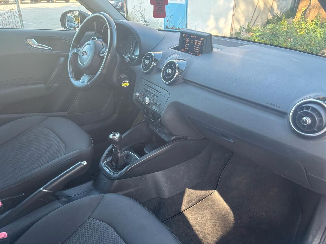 AUDI A1 1.6 TDI SPORTBACK S-Line - 2014