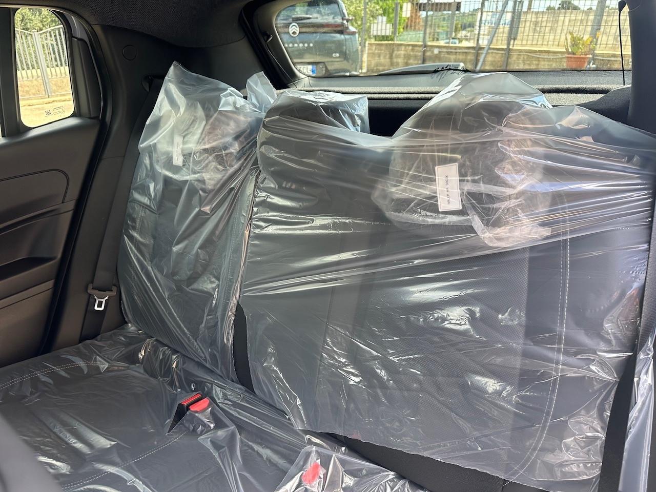 Jeep Avenger 1.2 Turbo 110 CV MHEV Summit