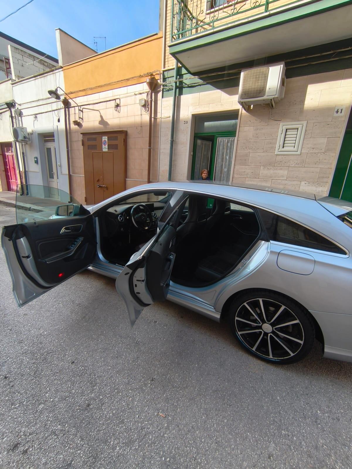 Mercedes-benz CLA 200 CDI S.W. Premium cv 136 cambio manuale