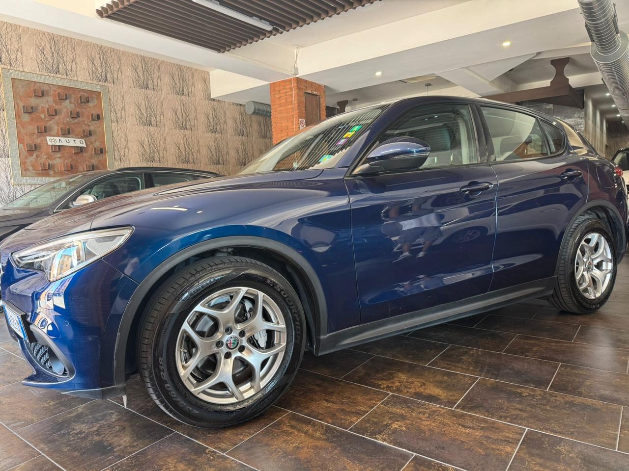 Alfa Romeo Stelvio 2.2 Turbodiesel 160 CV AT8 RWD Business