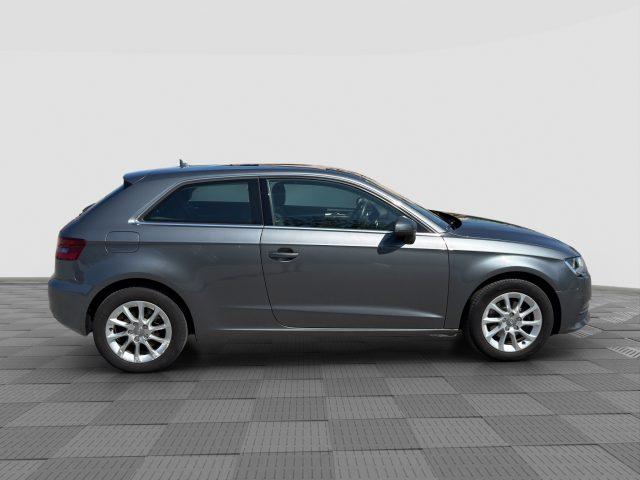AUDI A3 A3 1.6 TDI Young