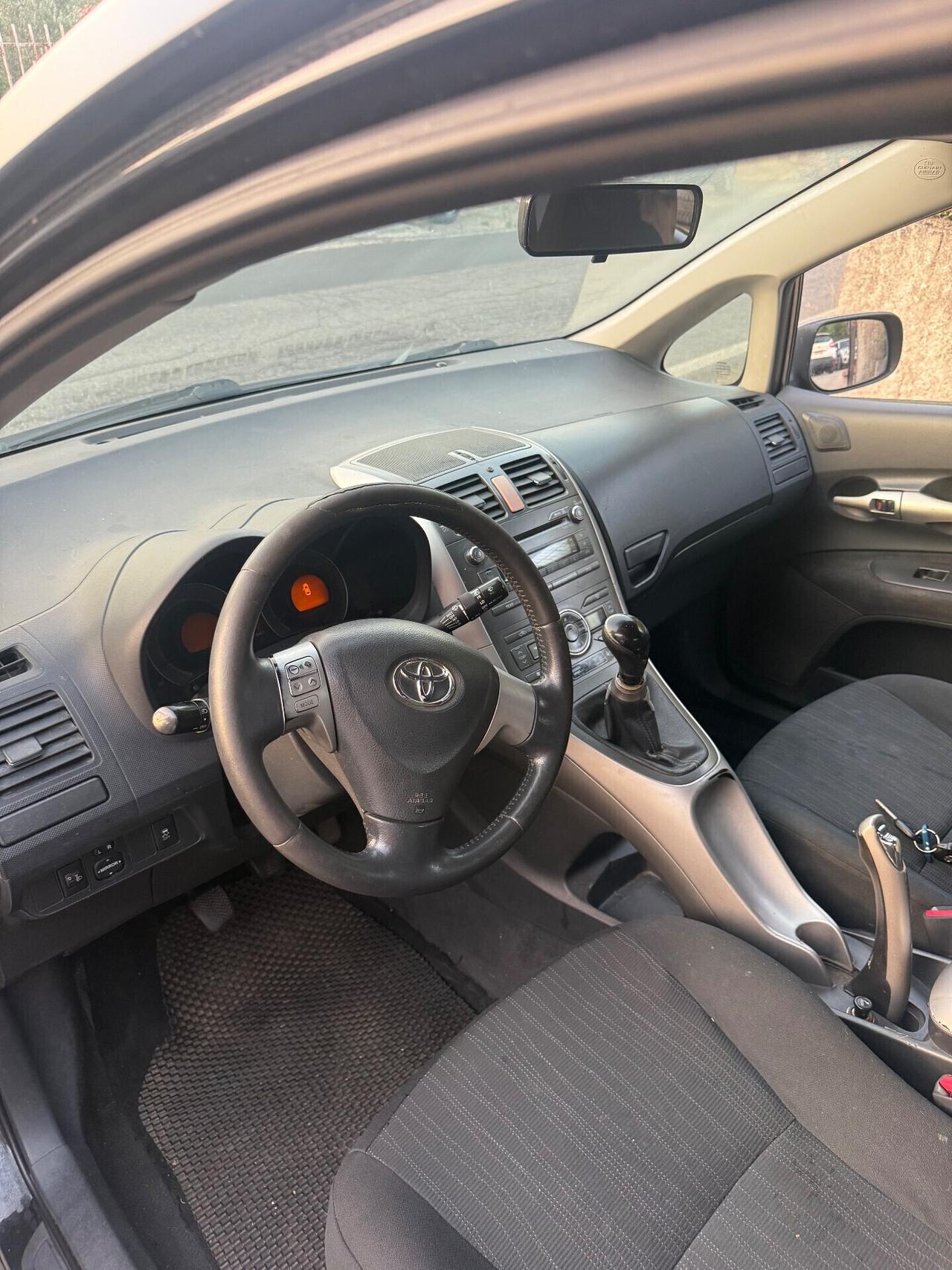 Toyota Auris 1.4 DIESEL