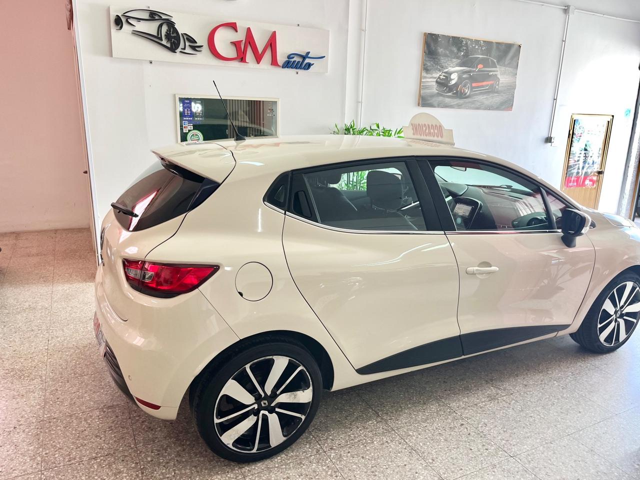 Renault Clio dCi 8V 75 CV 5 porte Duel