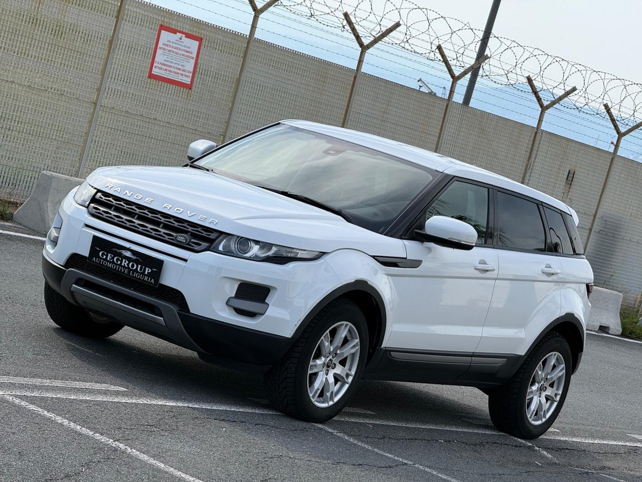 Land Rover Range Evoque 2.2 TD4 -150 Dynamic-PERMUTABILE