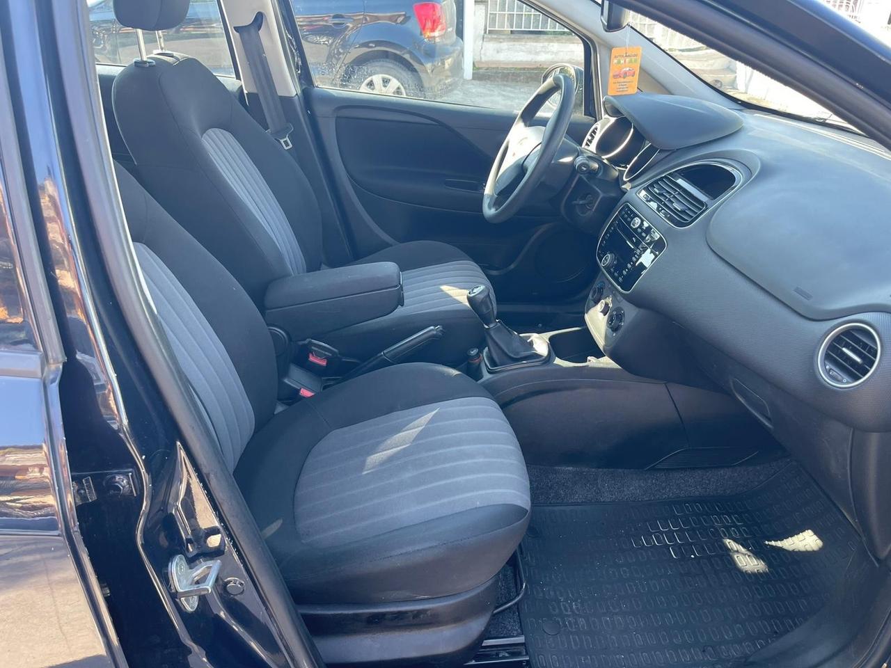 Fiat Punto 1.3 MJT II S&S 95 CV 5 porte Street