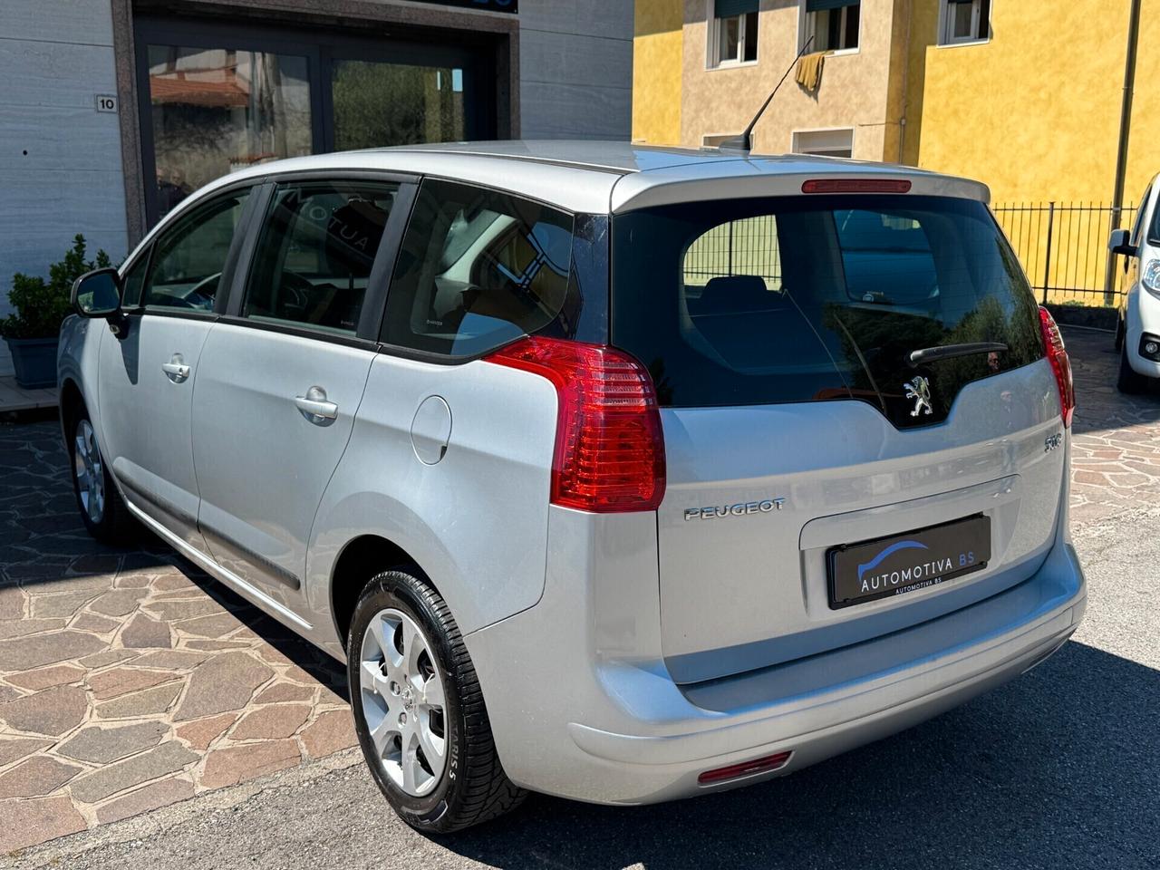 Peugeot 5008 1.6 HDi 110CV