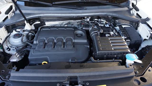 VOLKSWAGEN Tiguan 2.0 TDI 150 CV SCR DSG R-Line