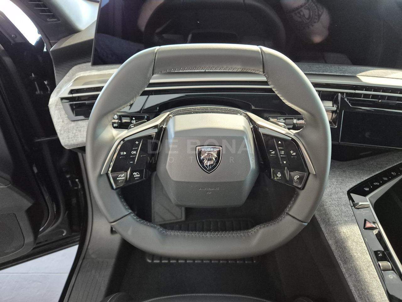 Peugeot 3008 73 kwh allure 210cv