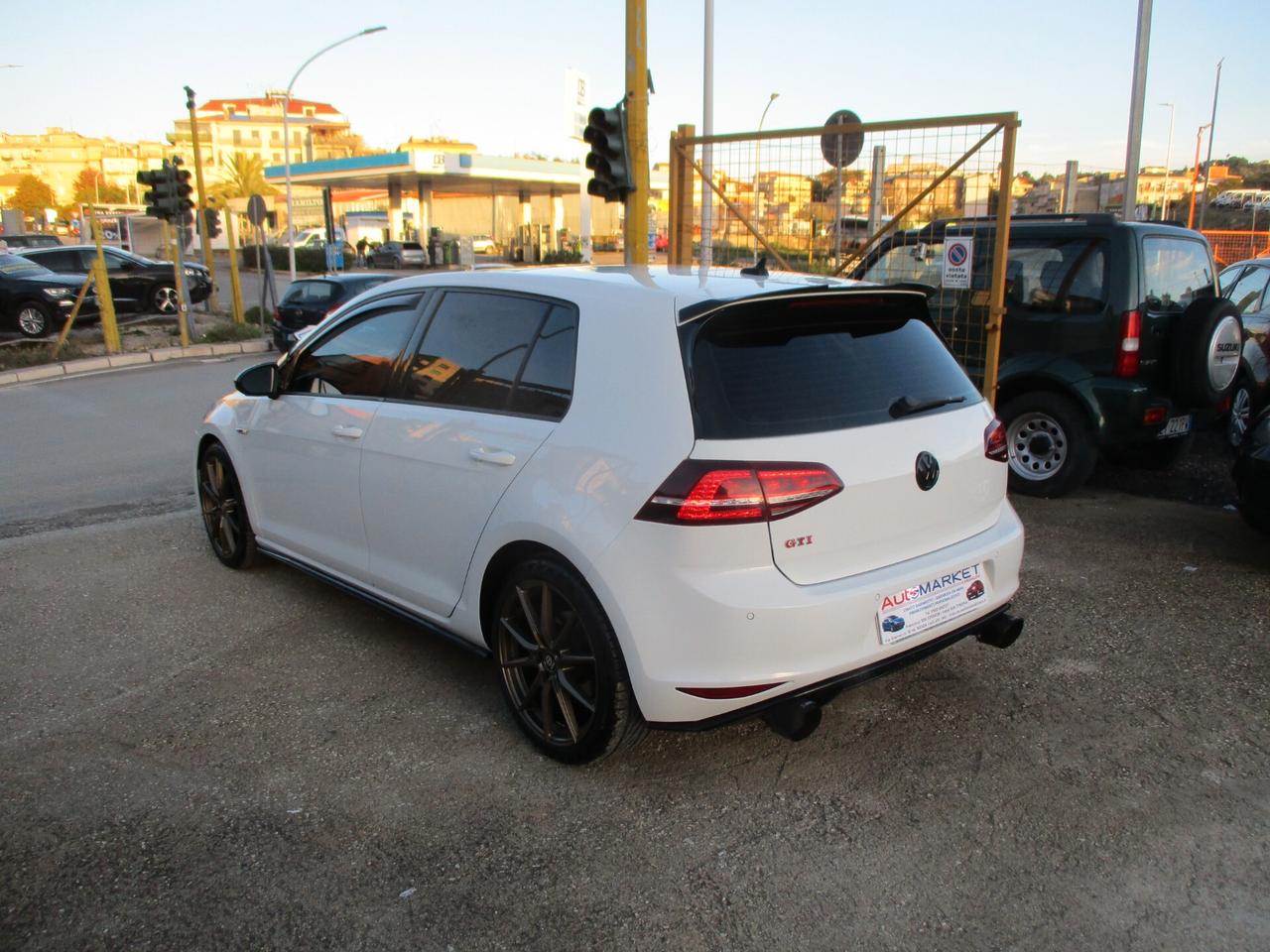 Volkswagen Golf GTI 2.0 DSG 211 CV STRAFULL!!!