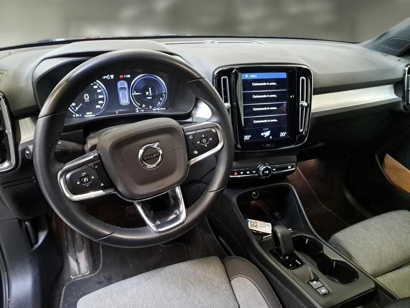 VOLVO XC40 T4 RECHARGE PLUG-IN AUTO CORE SUV