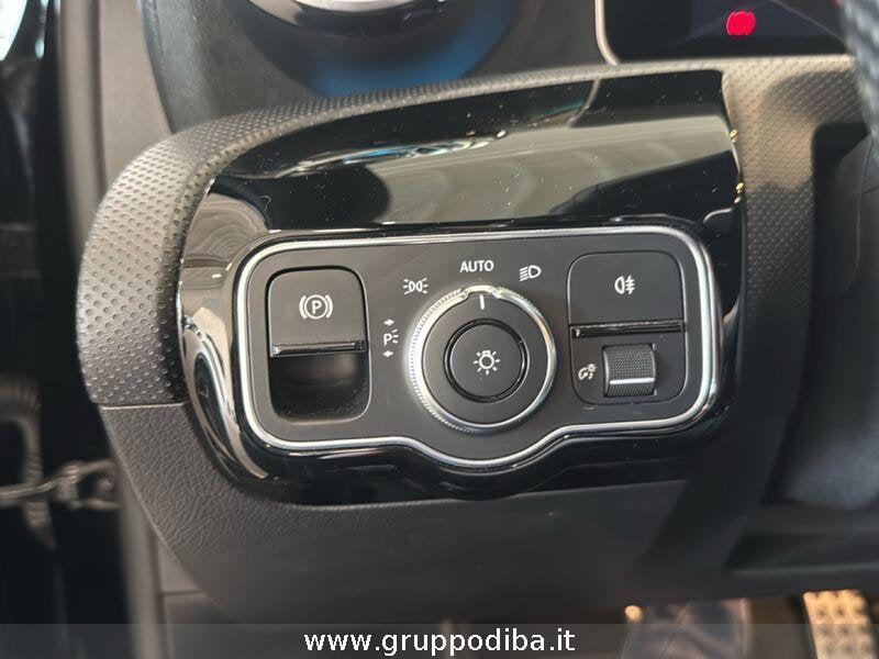 Mercedes-Benz Classe A - V177 2018 Diesel A 200 d Premium 4matic auto