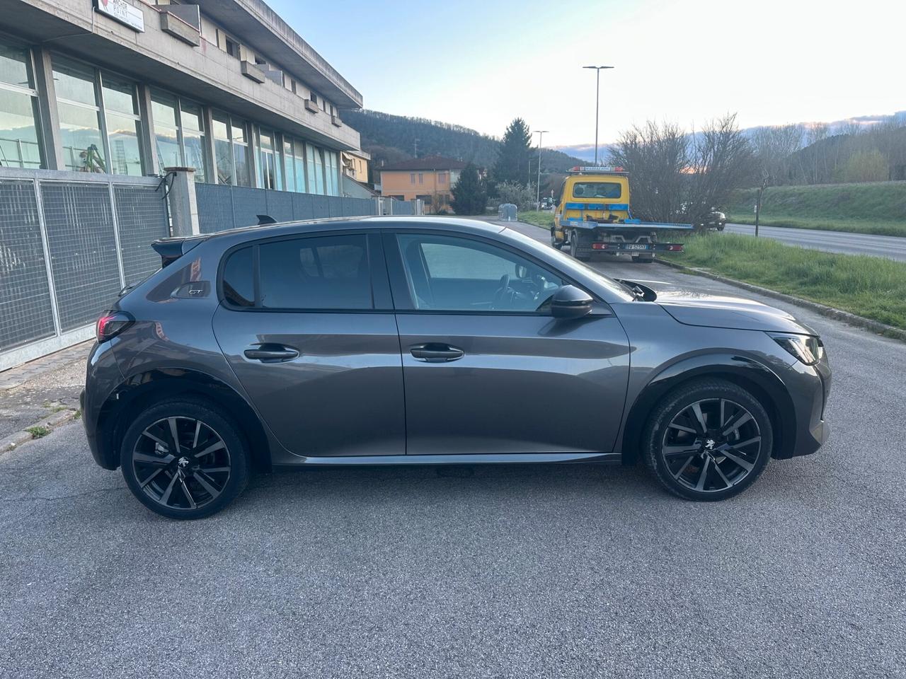 Peugeot 208 PureTech 130 Stop&Start EAT8 5 porte GT