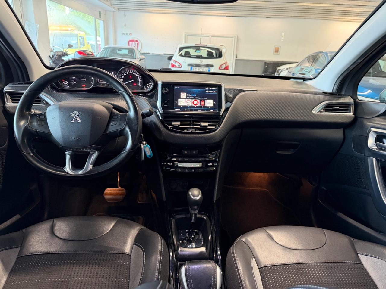 Peugeot 2008 PureTech Turbo 110 EAT6 S&S Black Matt