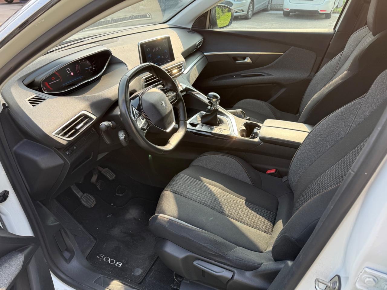 Peugeot 3008 BlueHDi 130 S&S EAT8 Allure Pack