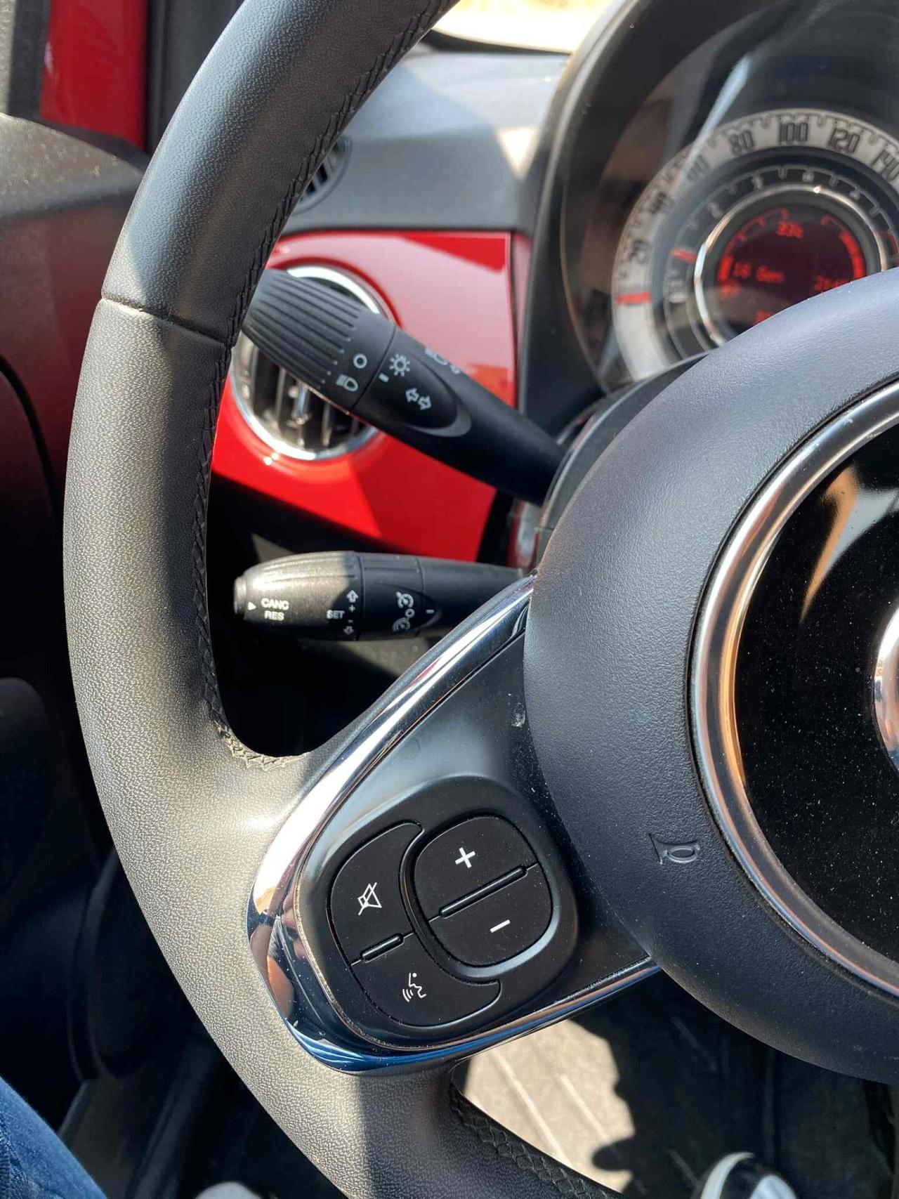Fiat 500 1.0 Hybrid Red Lounge Ok Neop.