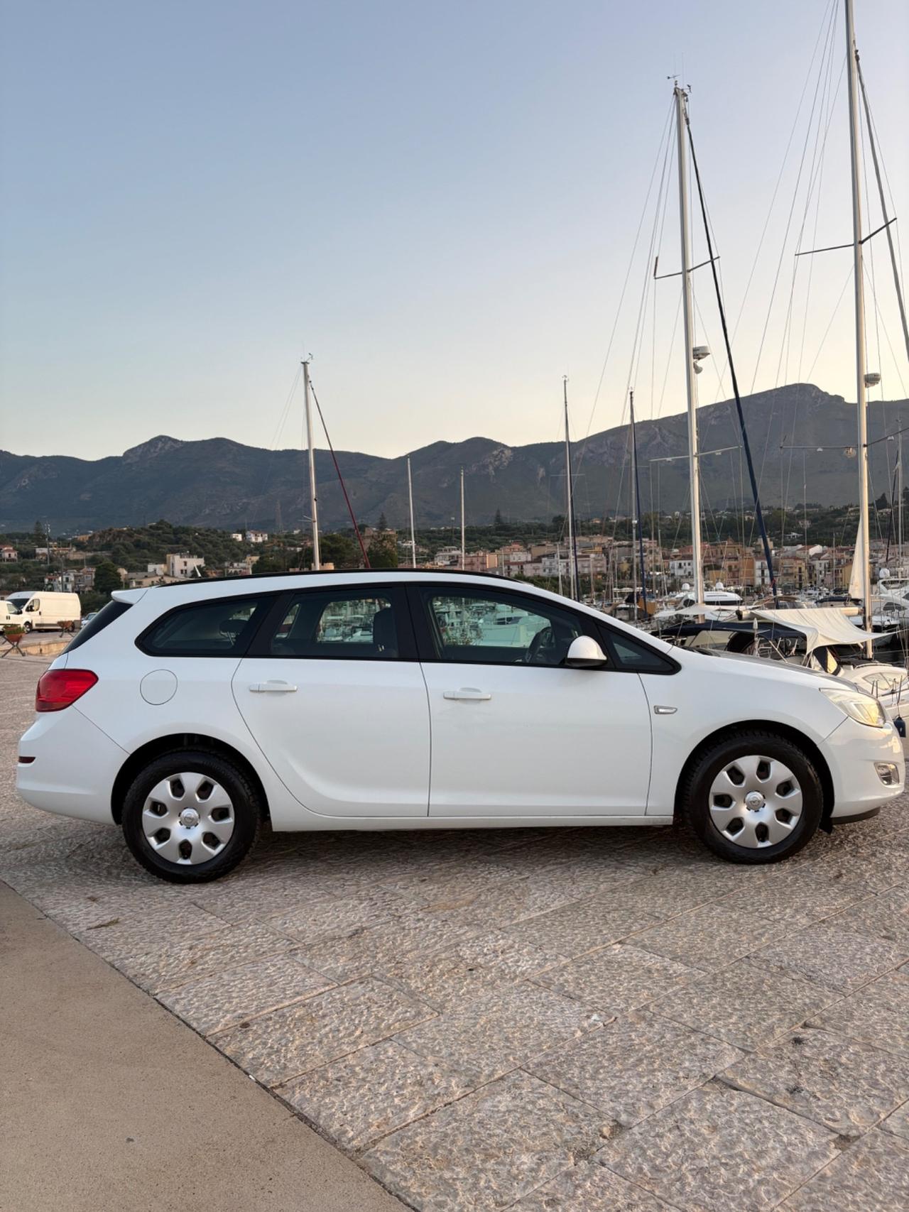 Opel Astra 1.7 CDTI 110CV 5 porte