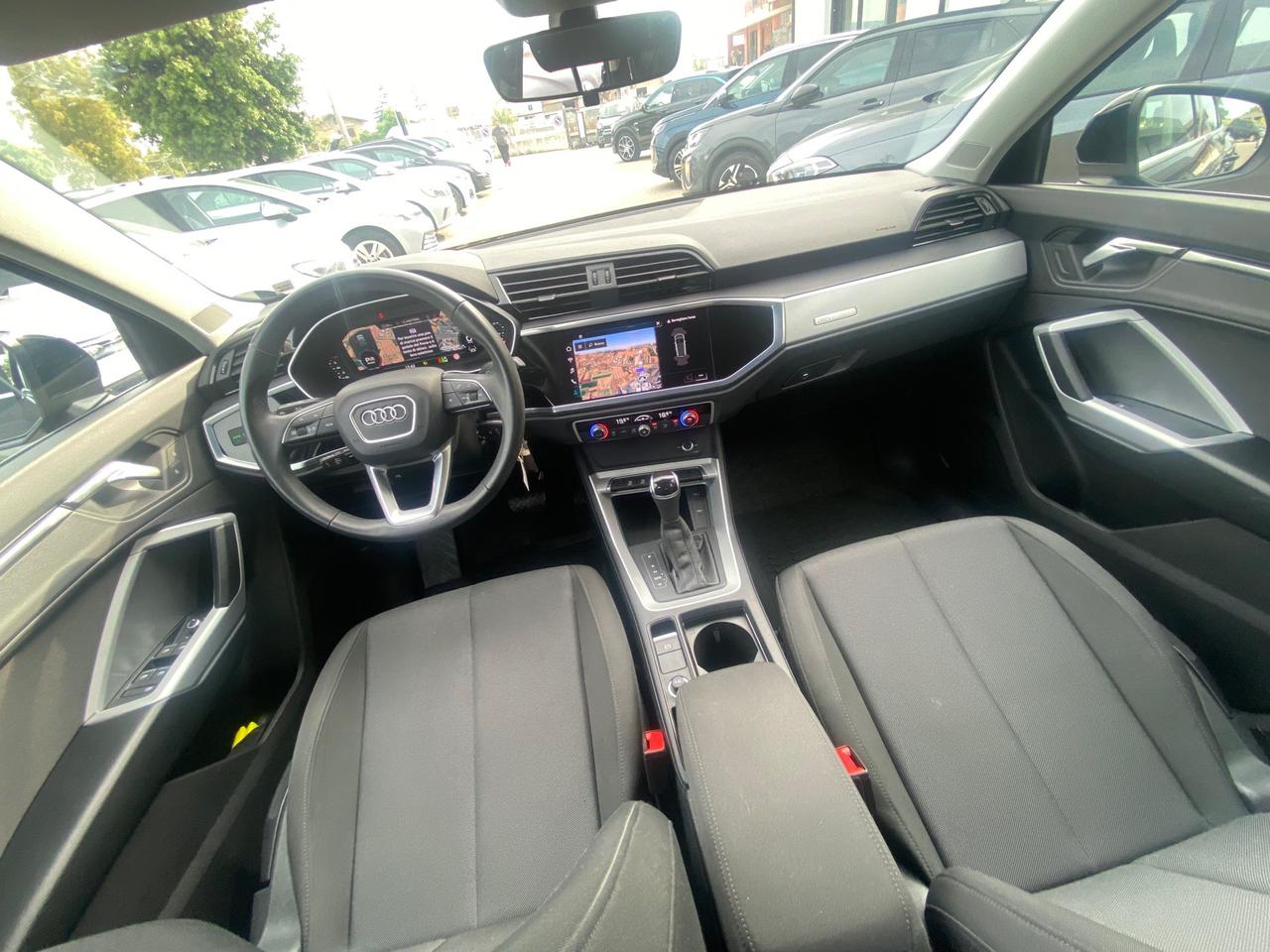 Audi Q3 35 TDI S tronic Business Advanced 150cv