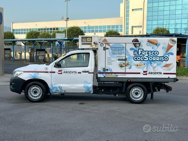 TOYOTA HILUX CON FRIGO SUPER PREZZO!