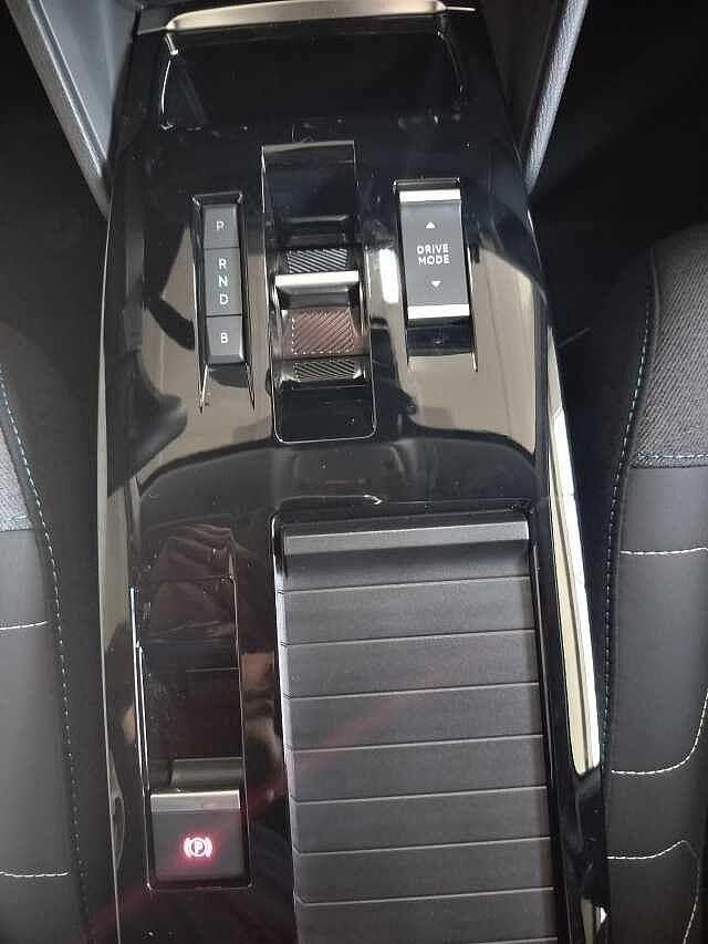 Citroen ë-C4 motore elettrico 136 CV Shine