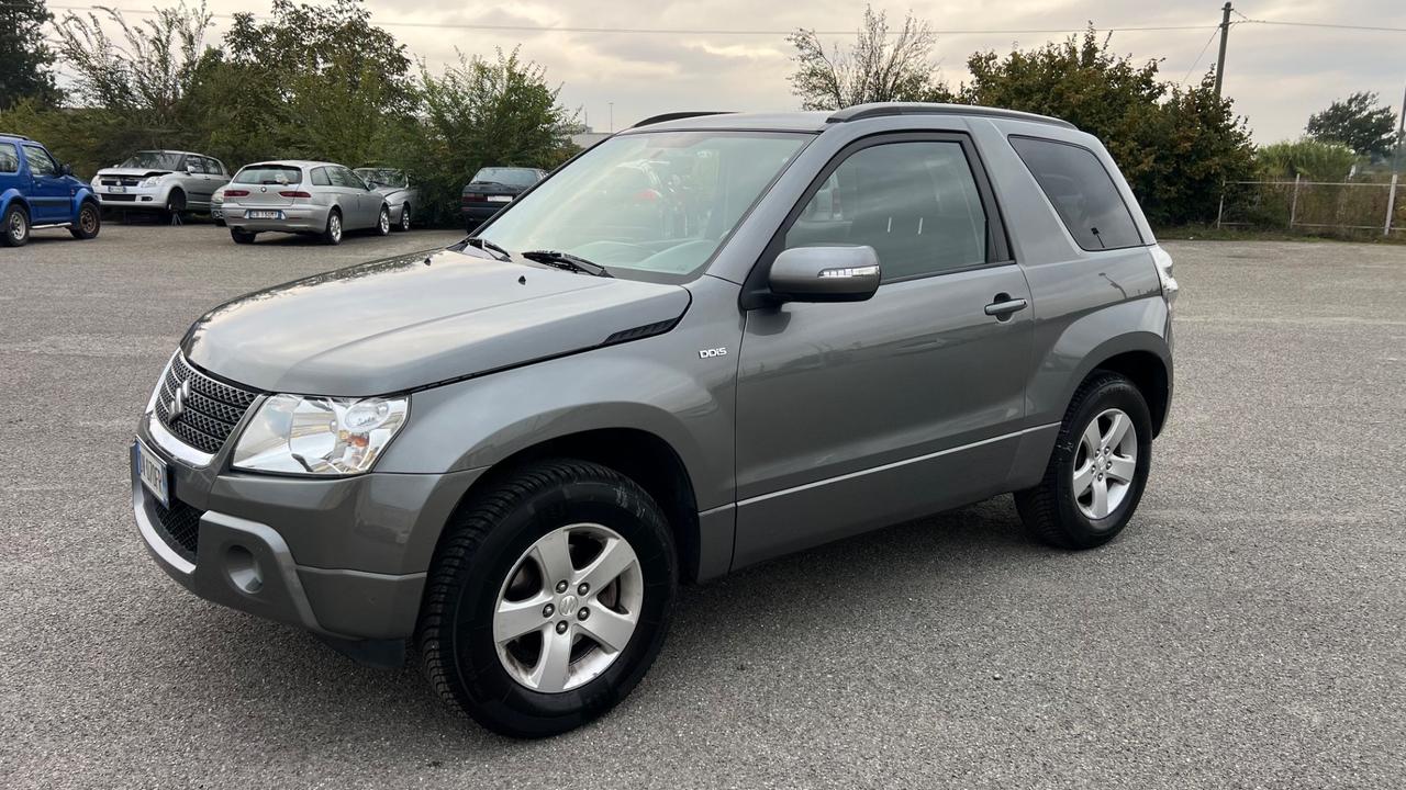 Suzuki Grand Vitara 1.9 DDiS 3p. Special Edition