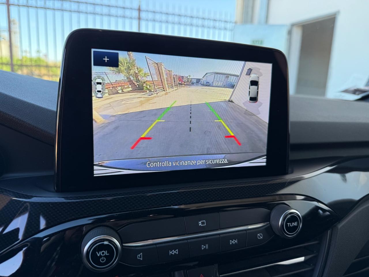 Ford Kuga 1.5 120 CV ST-Line X 2022 leggi descrizione